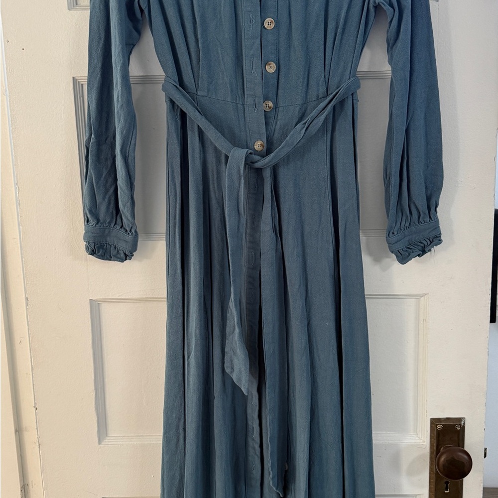 Elegant Blue Button-Down Maxi Dress